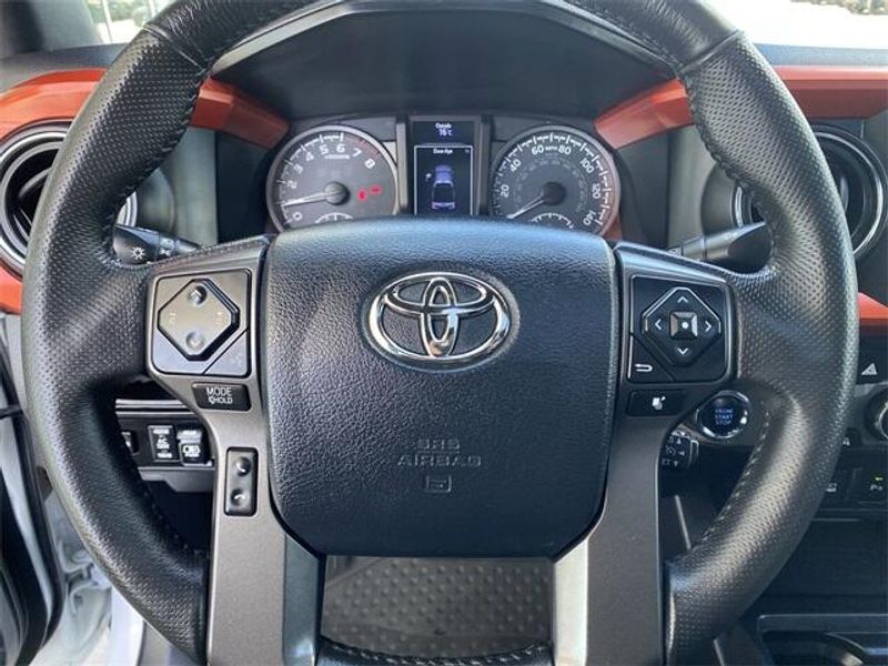 2017 Toyota Tacoma SR5Image 21
