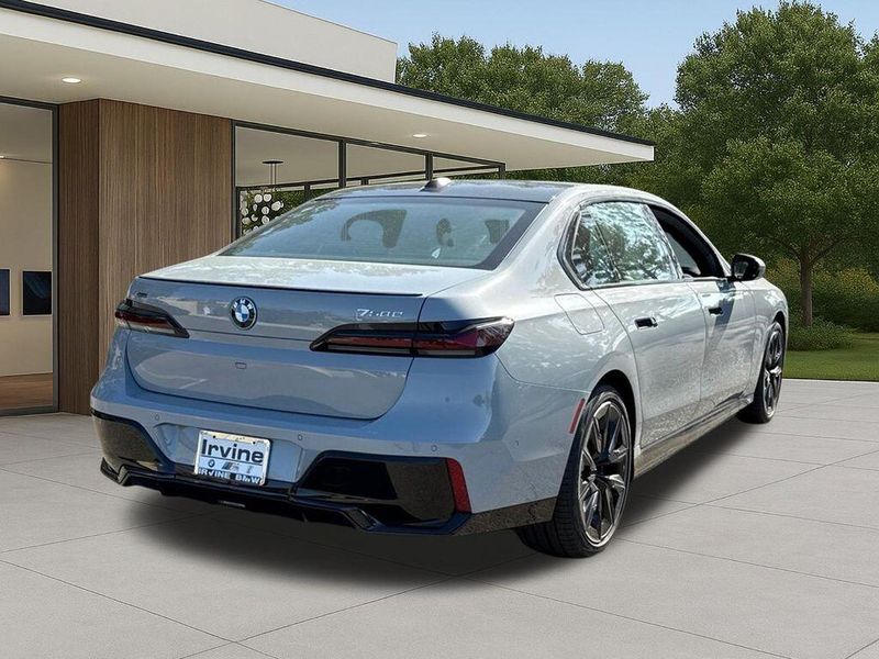 New 2026 BMW 7 Series 750e xDriveImage 8