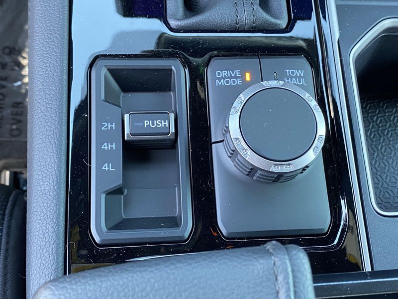 New 2025 Toyota Tundra Limited HybridImage 19