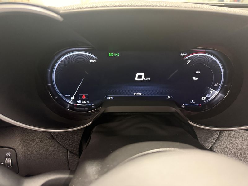 Used 2024 Alfa Romeo Giulia Veloce AWD w/Sunroof & NavImage 22