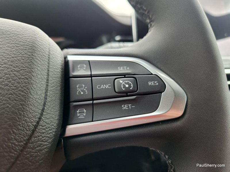 New 2025 Jeep Compass Limited 4x4