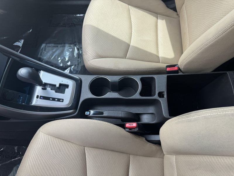 Used 2011 Hyundai Elantra GLS PZEVImage 21