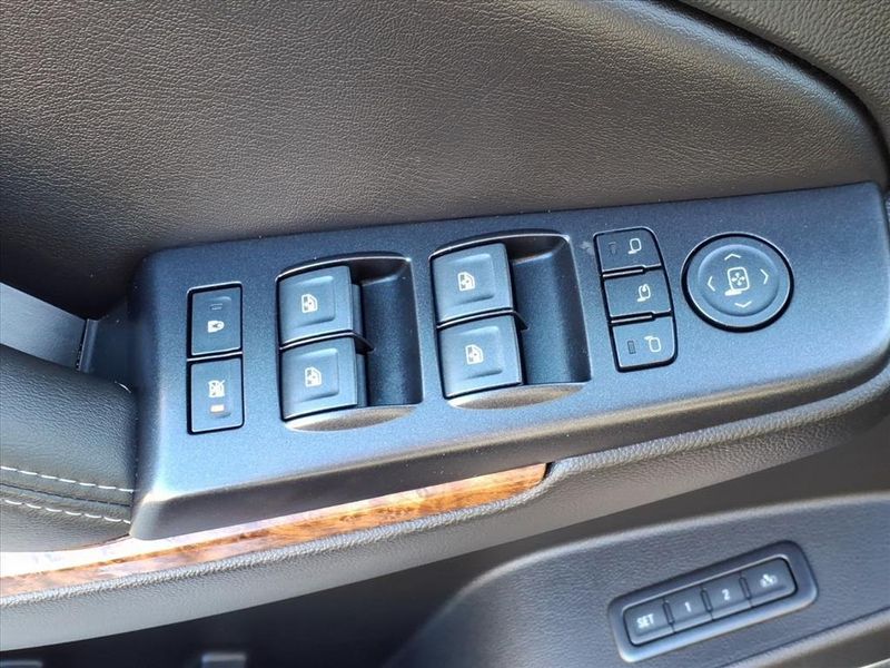 Used 2018 Chevrolet Tahoe PremierImage 21