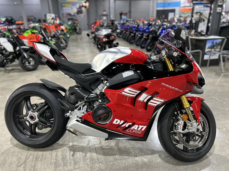 Used 2024 Ducati PANIGALE V4 SP2 30TH ANNIVERSARIO 916 Image 3