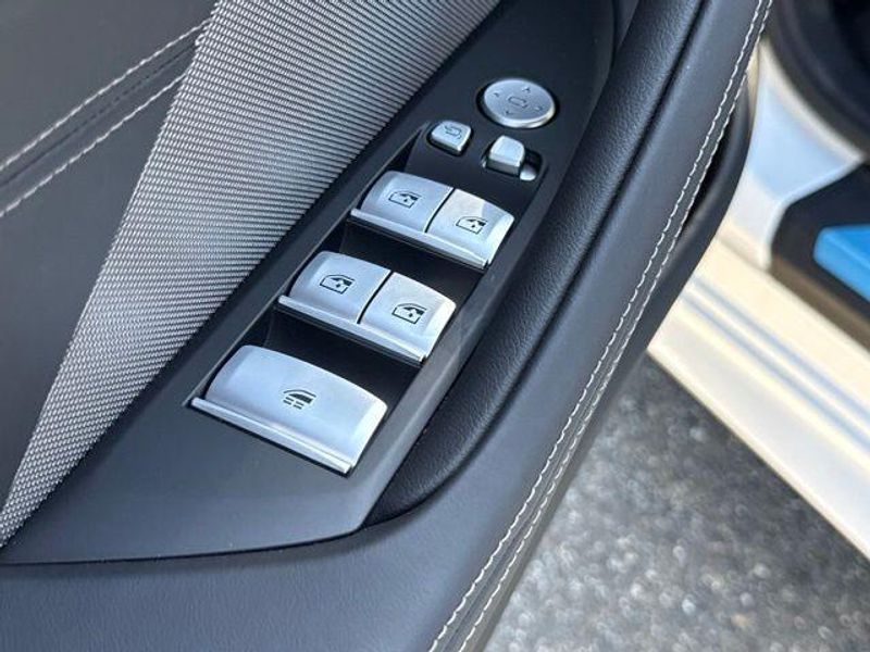 New 2026 BMW 8 Series 840iImage 16