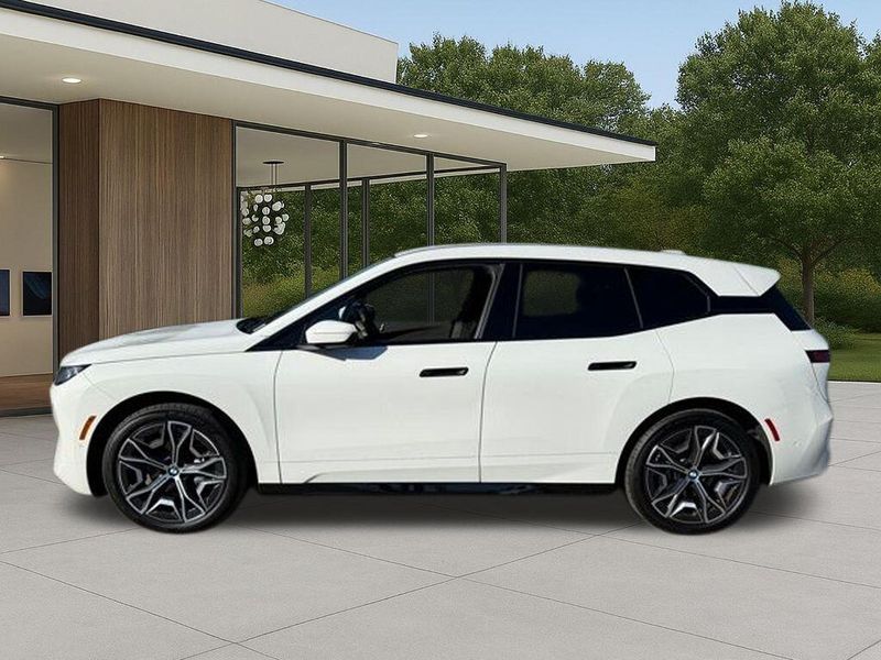 Used 2026 BMW iX xDrive45Image 12