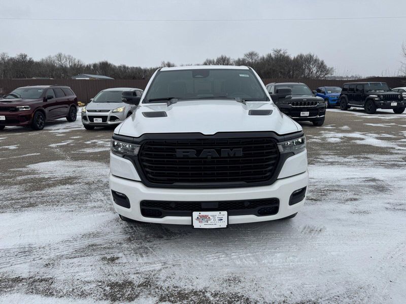 2025 RAM 1500 LaramieImage 3