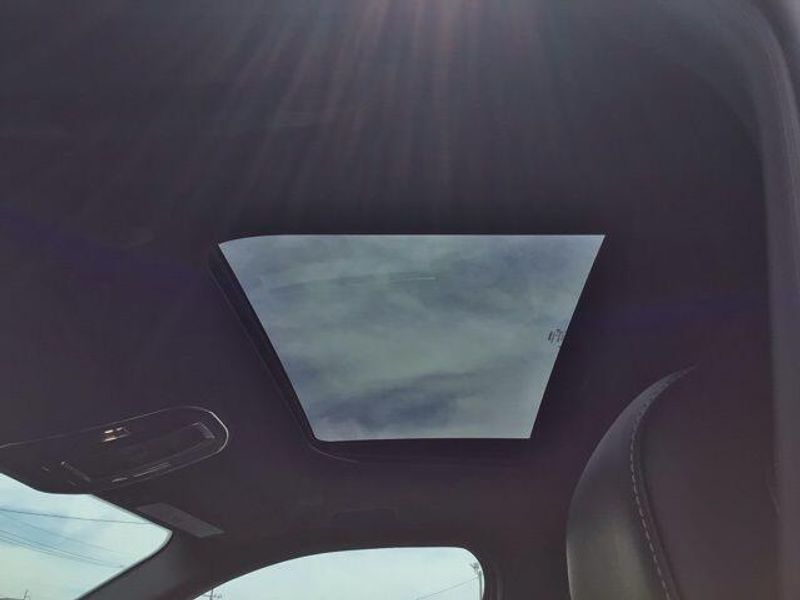 New 2025 Jeep Grand Cherokee Altitude X 4x2Image 18