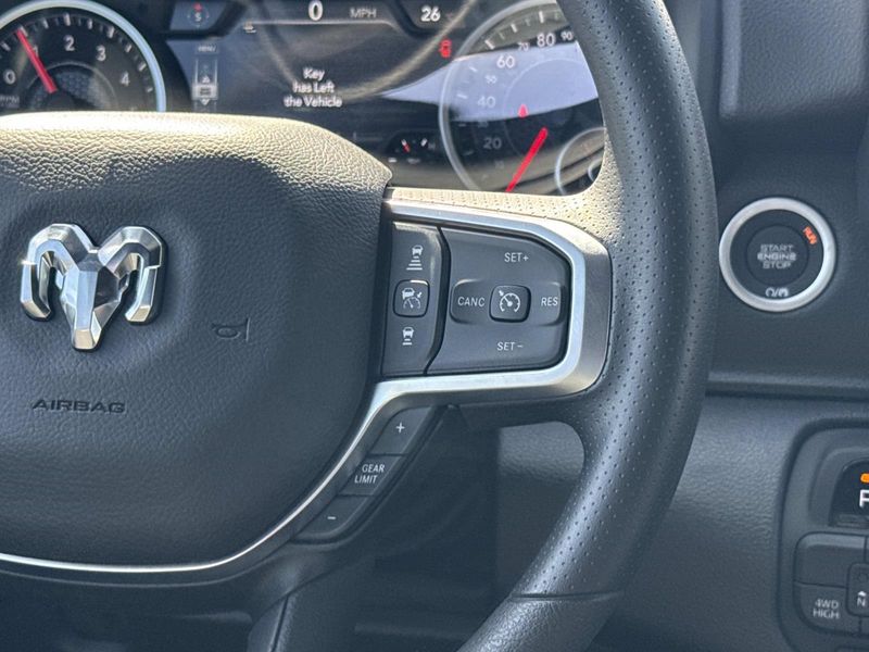New 2026 RAM 1500 Express Crew Cab 4x4 5'7' Box