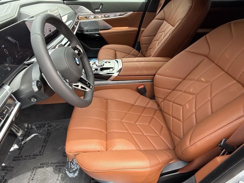 2025 BMW 7 Series 760i xDriveImage 20