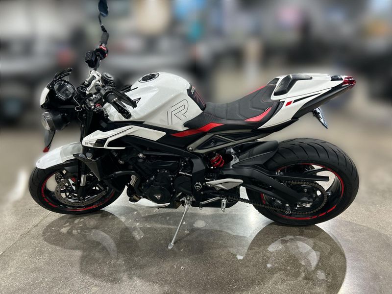 Used 2024 Triumph Street Triple 765 R Image 15