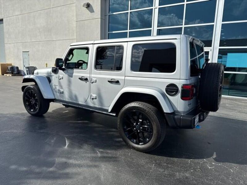 2024 Jeep Wrangler 4xe Sahara photo 2
