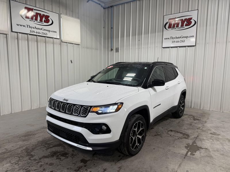 Used 2025 Jeep Compass LimitedImage 14