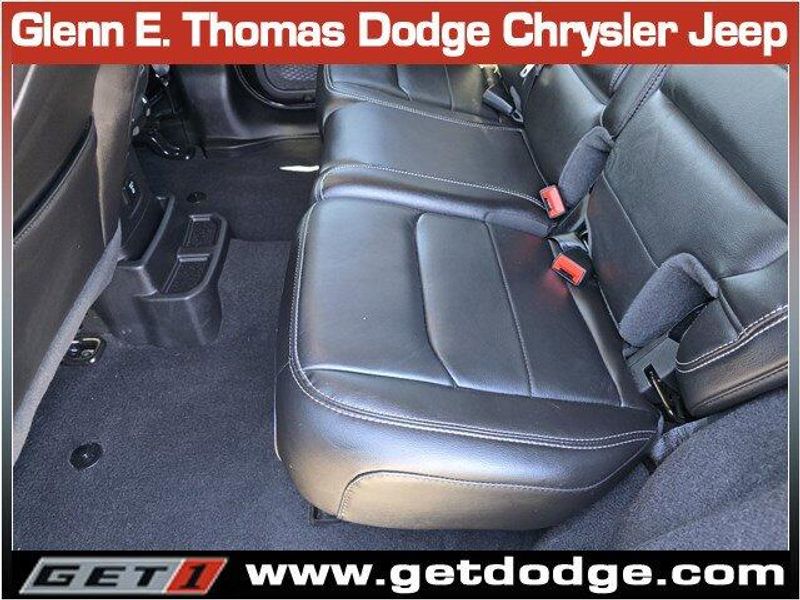 2021 Jeep Wrangler Unlimited Sahara photo 21