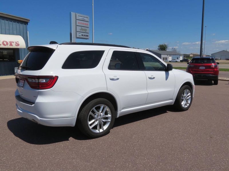 Used 2025 Dodge Durango GT Plus AWD 4dr SUVImage 4