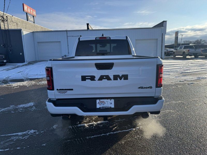 2025 RAM 1500 LaramieImage 7