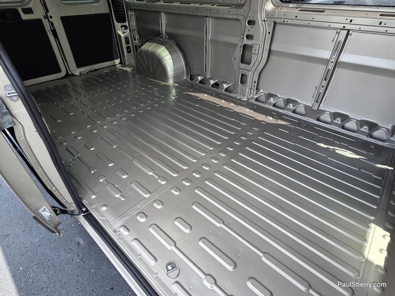 New 2026 RAM Promaster 2500 Slt+ Window Van High Roof 159' Wb