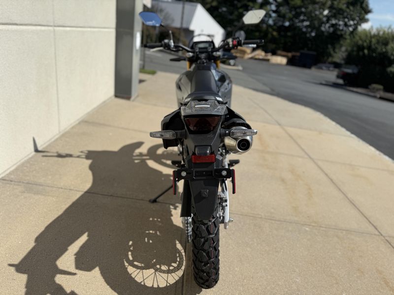 2025 Suzuki DRZ 4SImage 5