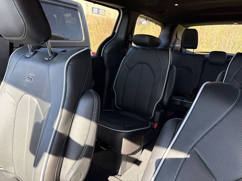 New 2026 Chrysler Pacifica LimitedImage 30