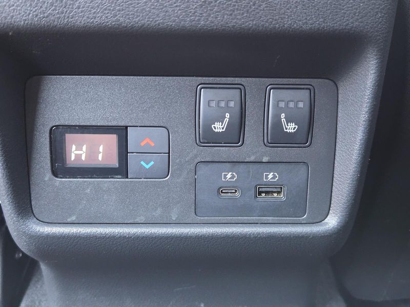 Used 2022 Nissan Rogue FWD Platinum