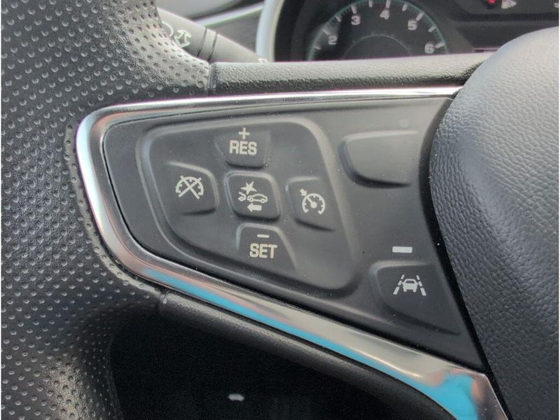 Used 2024 Chevrolet Malibu LTImage 24