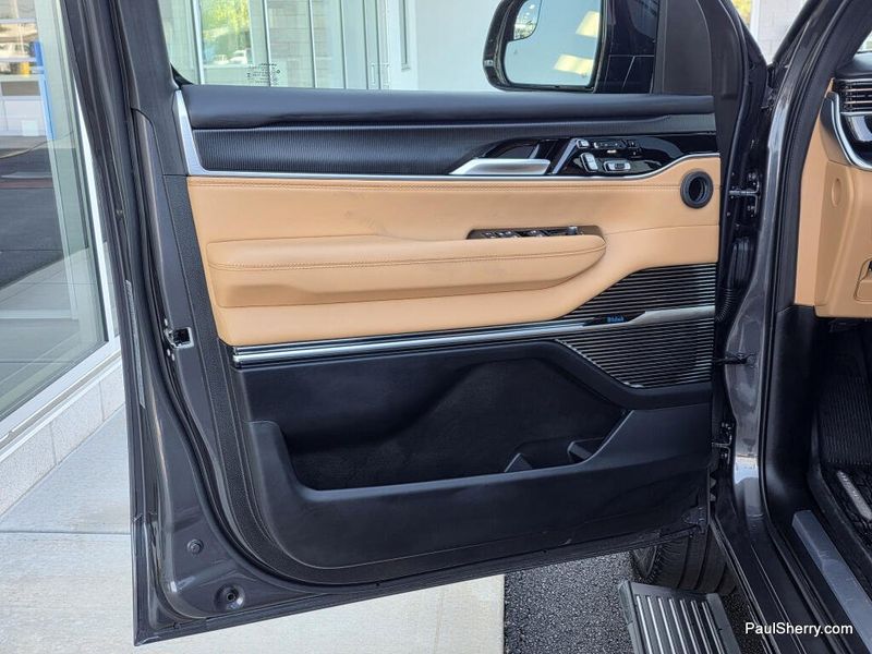 2026 Jeep Grand Wagoneer Summit Reserve Black