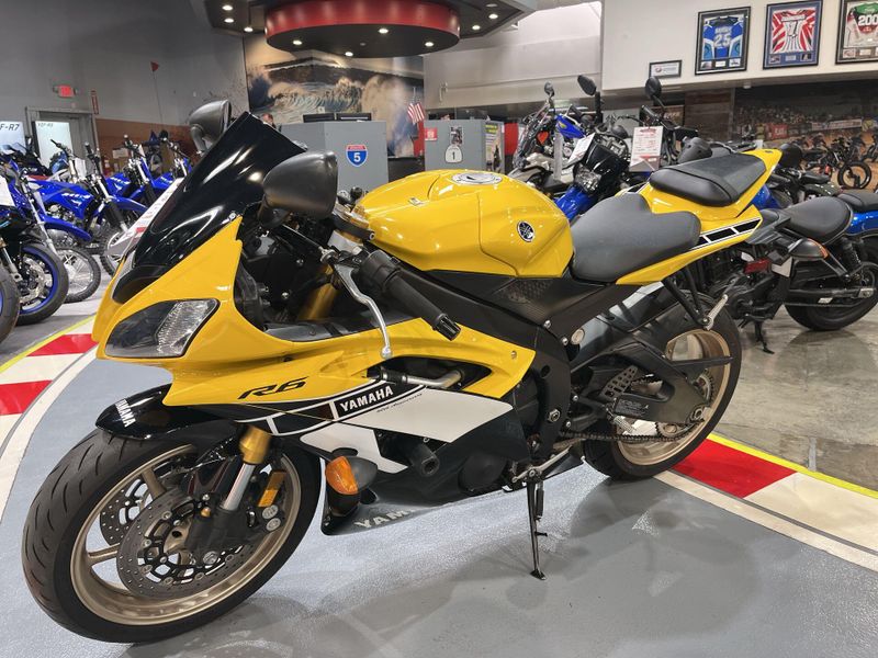 Used 2016 Yamaha YZF-R6 CA Image 18