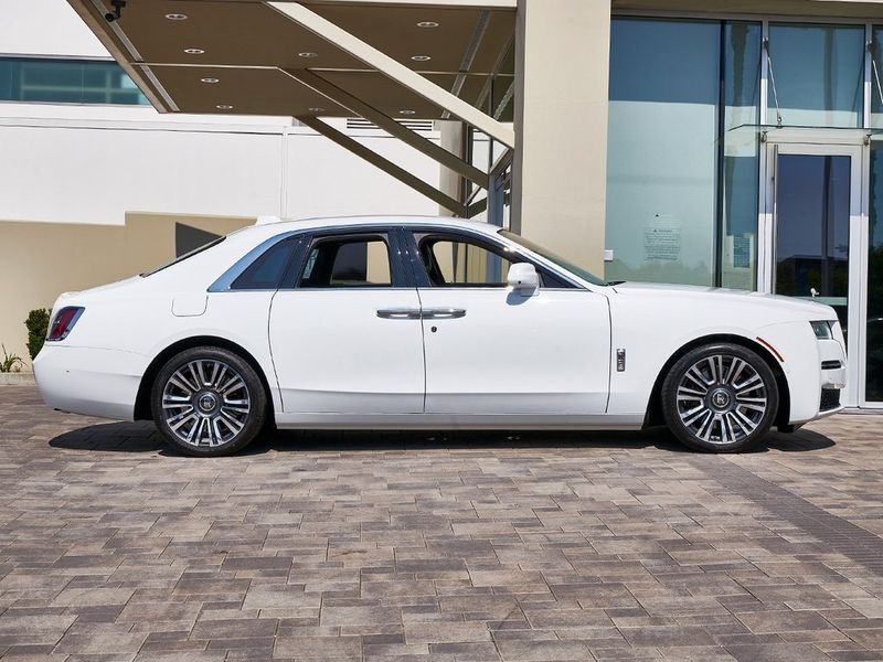 2024 Rolls-Royce Ghost Image 9