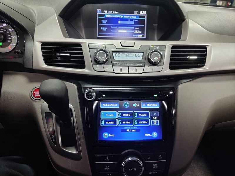2016 Honda Odyssey EX-L w/SunroofImage 19
