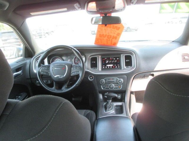 Used 2022 Dodge Charger SXTImage 25