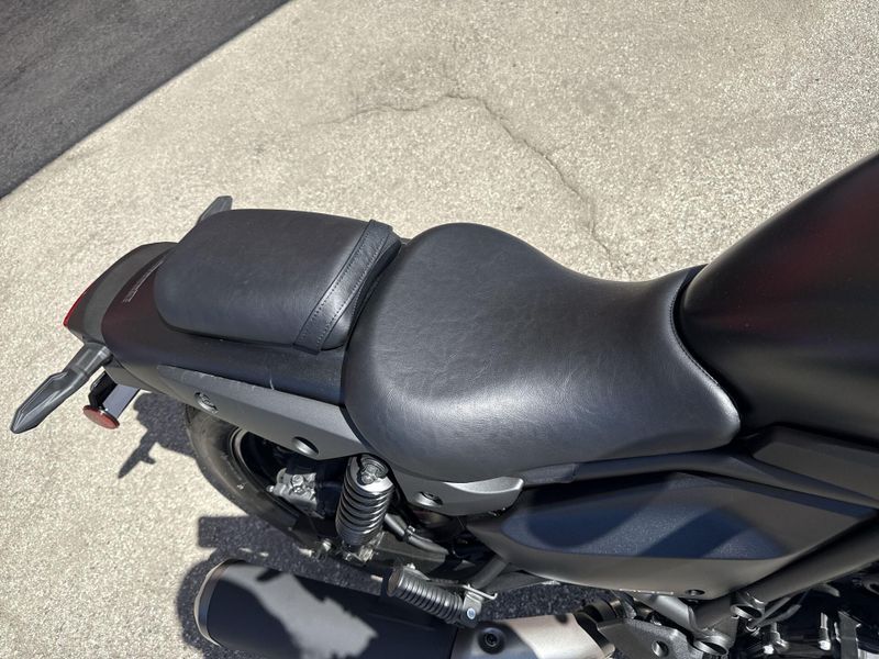 New 2026 Kawasaki ELIMINATOR ABS Image 13