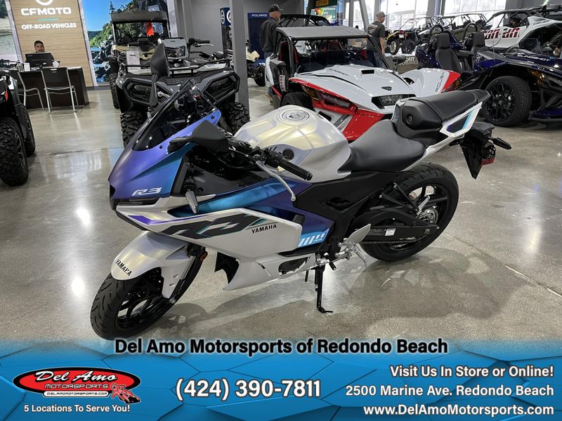 2025 Yamaha YZF-R3 ABS Image 9