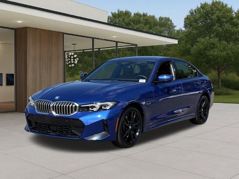 Used 2023 BMW 3 Series 330e iPerformanceImage 2