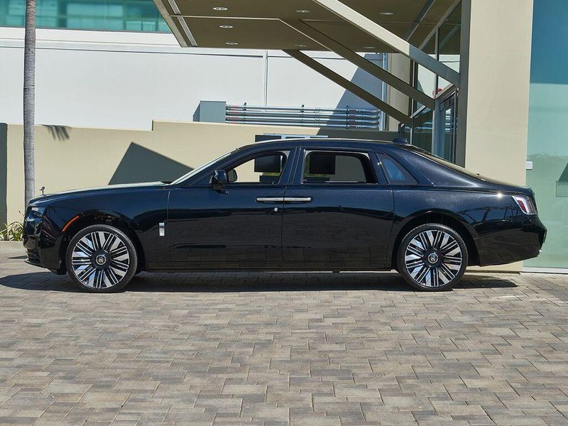 New 2026 Rolls-Royce Ghost Image 3