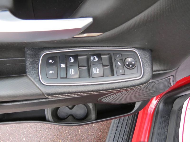 Used 2021 RAM 1500 Rebel 4x4 4dr Crew Cab 5.6 ft. SB PickupImage 13