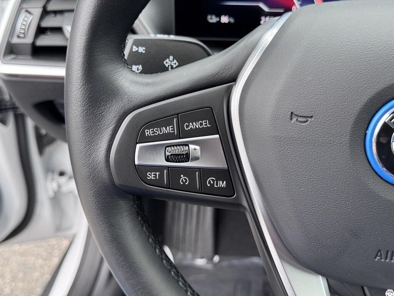 2024 BMW i4 eDrive35Image 26