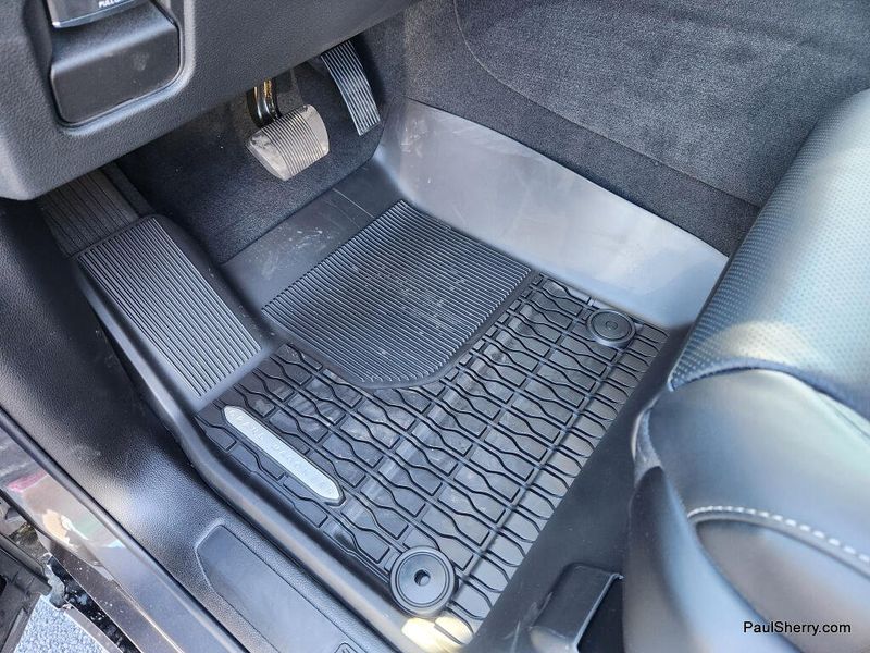 2026 Jeep Grand Wagoneer Upland 4x4