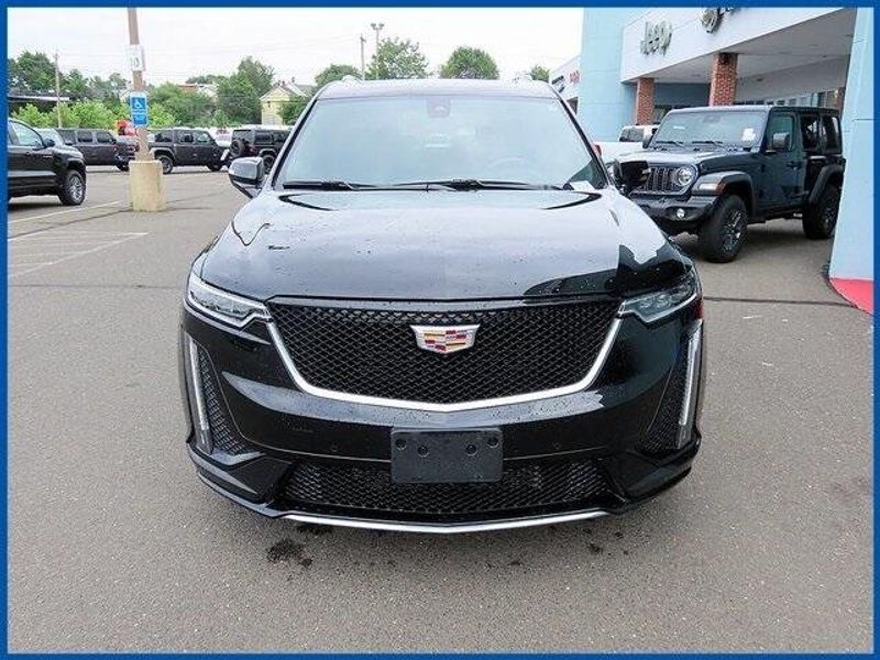 2023 Cadillac XT6 SportImage 3