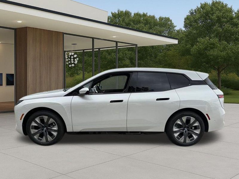 New 2026 BMW iX xDrive45Image 13