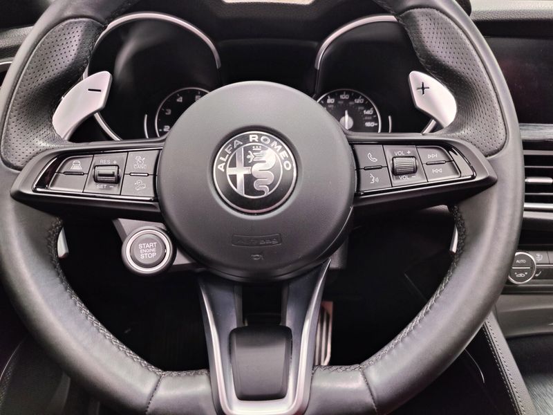 Used 2023 Alfa Romeo Stelvio Sprint AWD w/Sunroof/NavImage 32