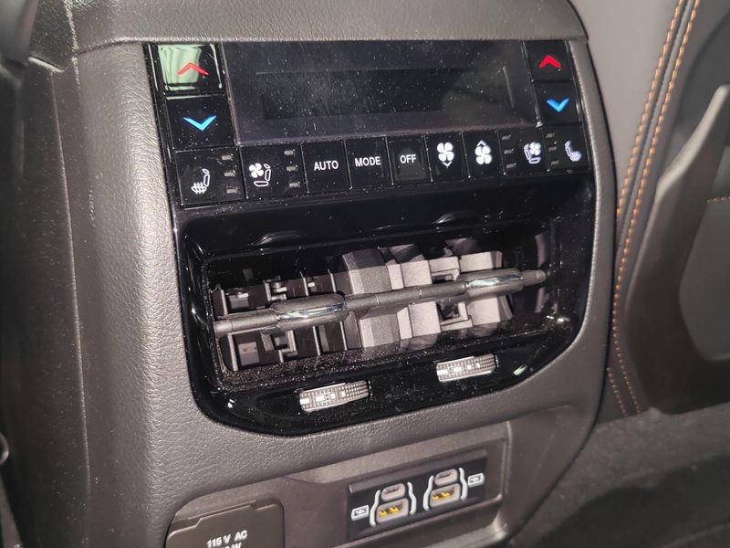 Used 2024 Jeep Grand Cherokee 4xe Summit ReserveImage 19
