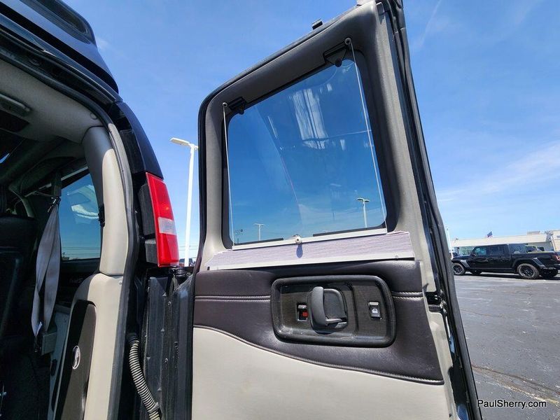 2019 Chevrolet Express 2500 Image 59