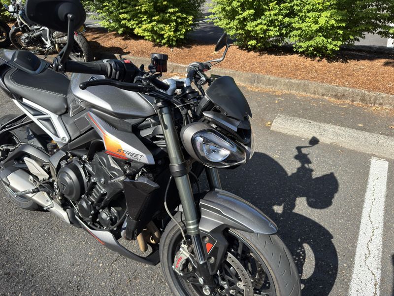 2024 Triumph Street Triple 765 RS 