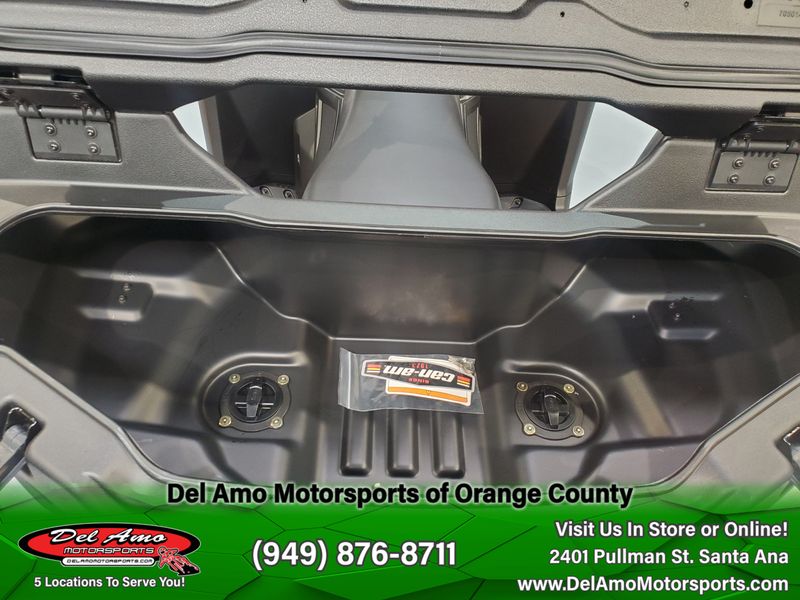 2024 Can-Am 1DRE  in a GRANITE GRAY exterior color. Del Amo Motorsports of Orange County (949) 416-2102 delamomotorsports.com 