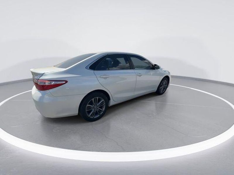 Used 2017 Toyota Camry XLEImage 8