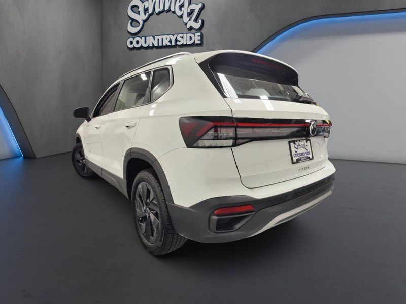 Used 2025 Volkswagen Taos SImage 7
