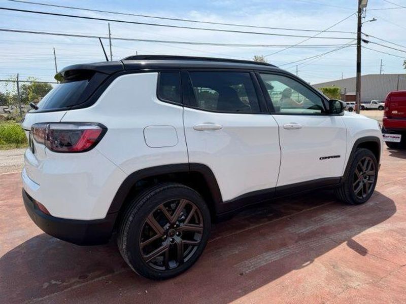 New 2026 Jeep Compass Limited Altitude 4x4Image 5