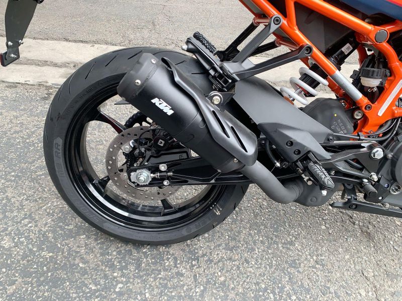 New 2024 KTM RC 390 Image 11