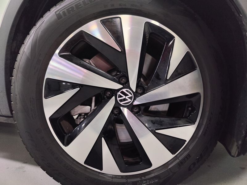 Used 2024 Volkswagen ID.4 62kWhImage 21