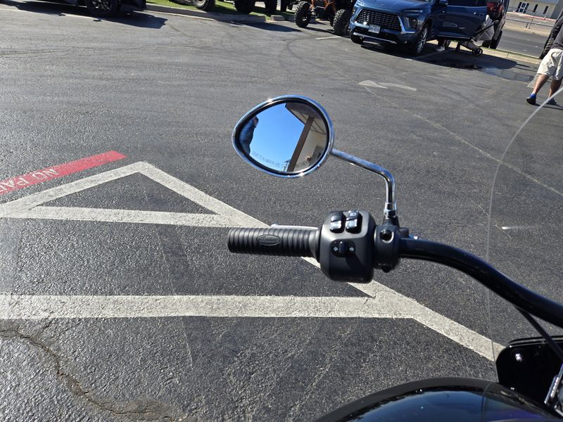 USED 2022 INDIAN MOTORCYCLE SUPER CHIEF ABS 49ST BASE Image 10